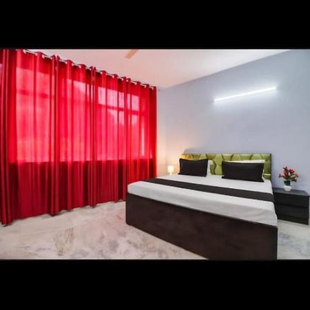 Hotel Day Night Inn Nuova Delhi Esterno foto